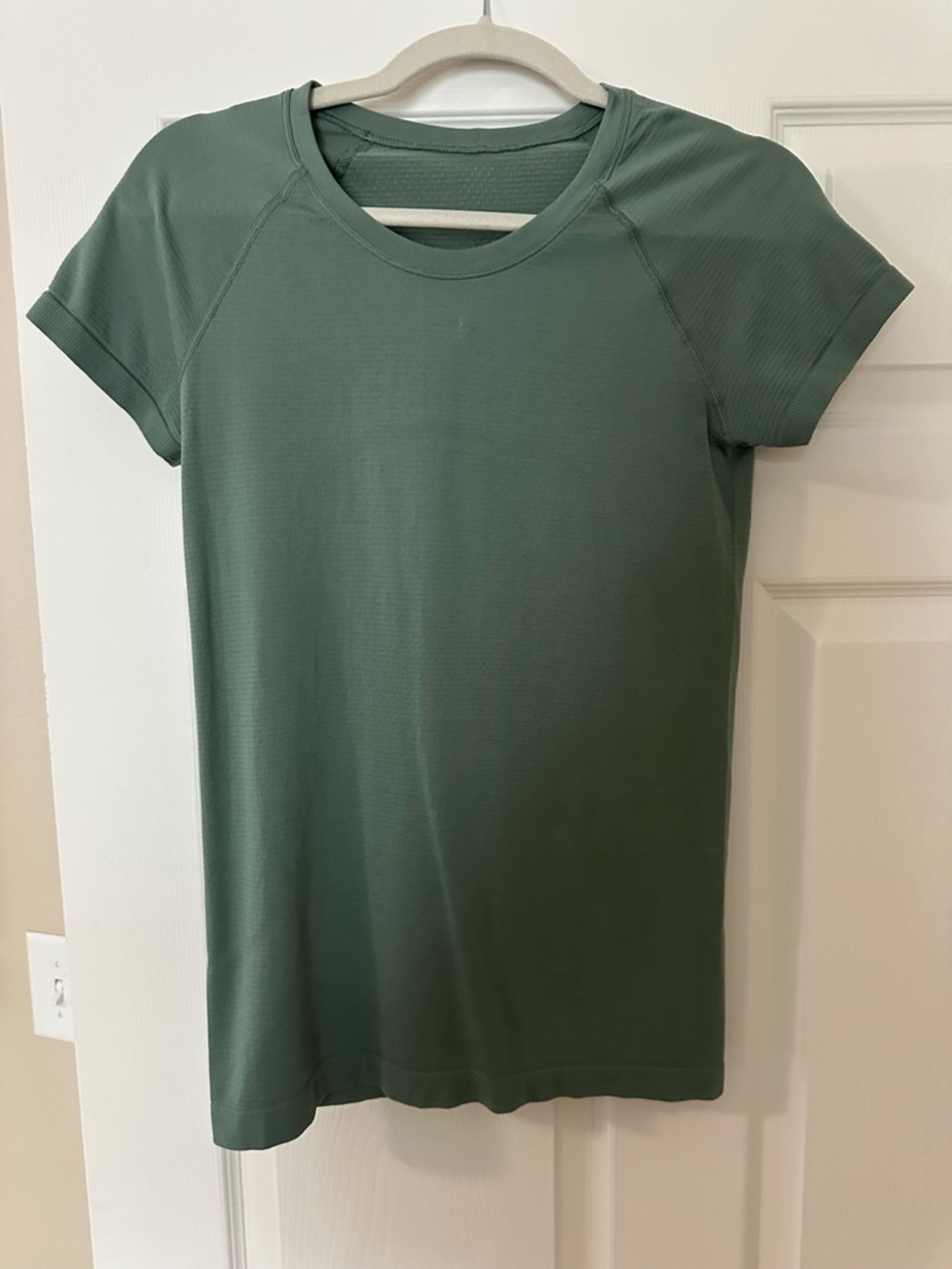 lululemon athletica Short Sleeve Crewneck Tee in Olive Green